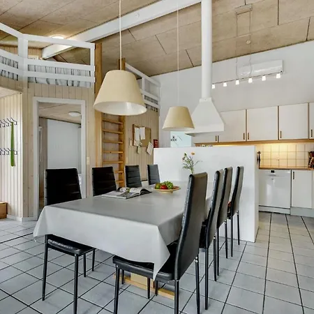 Beautiful In With Indoor Swimming Pool