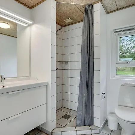 Beautiful In With Indoor Swimming Pool